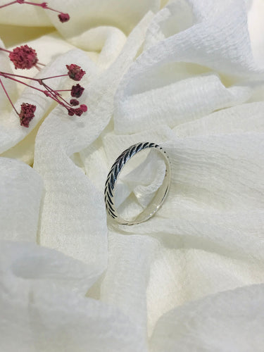 925 Silver oxidise Band Ring
